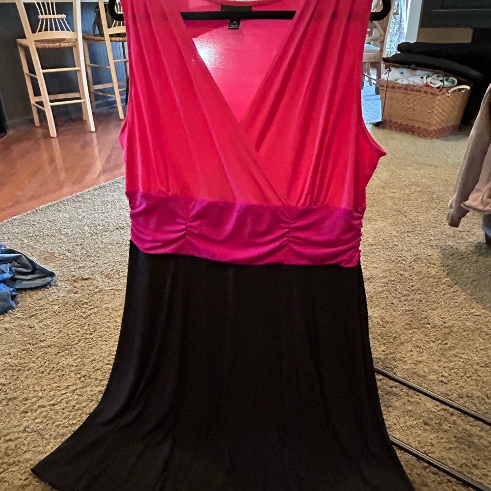 Dress - Picture 2 of 4